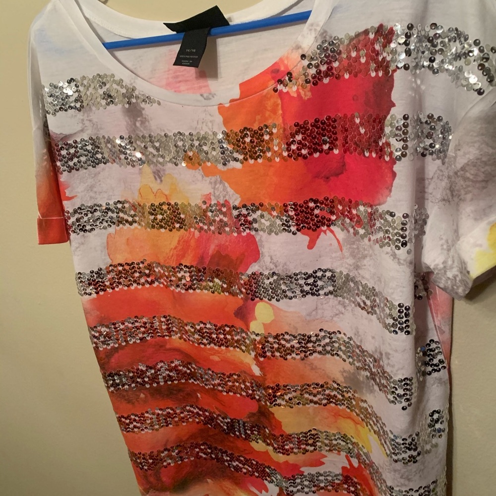 Plus size Graphic floral tee